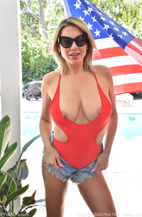 Busty US Babe Addyson