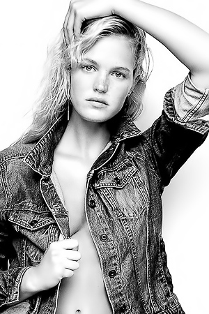 Braless model Erin Heatherton