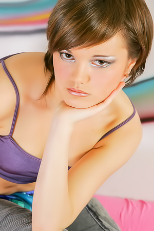 Lara O Taunts Viewers With A Tease Of Her Hot Body