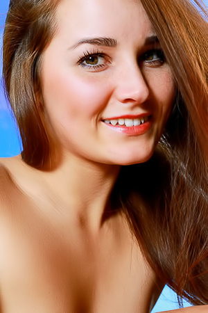Stefany Sonri: Leading Desires, Yielding Pleasure